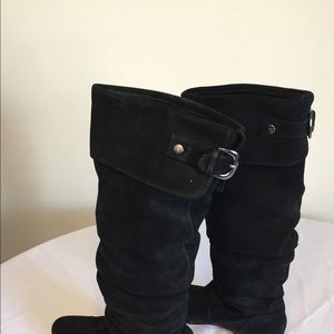 Johnson and Murphy Black Suede Boots